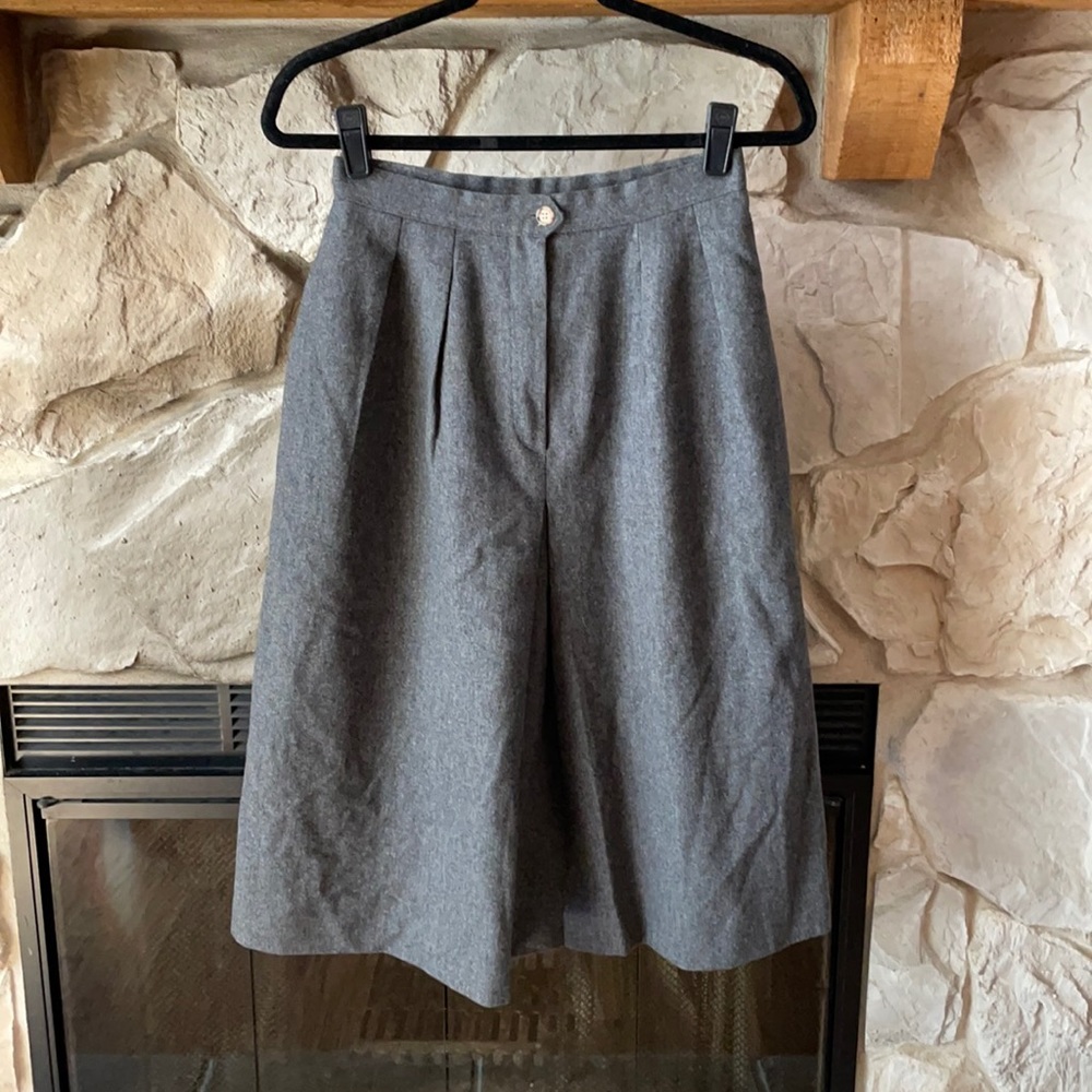 Wool skirt